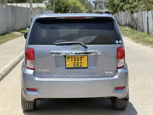 Toyota Corolla Rumion 2007 Gray