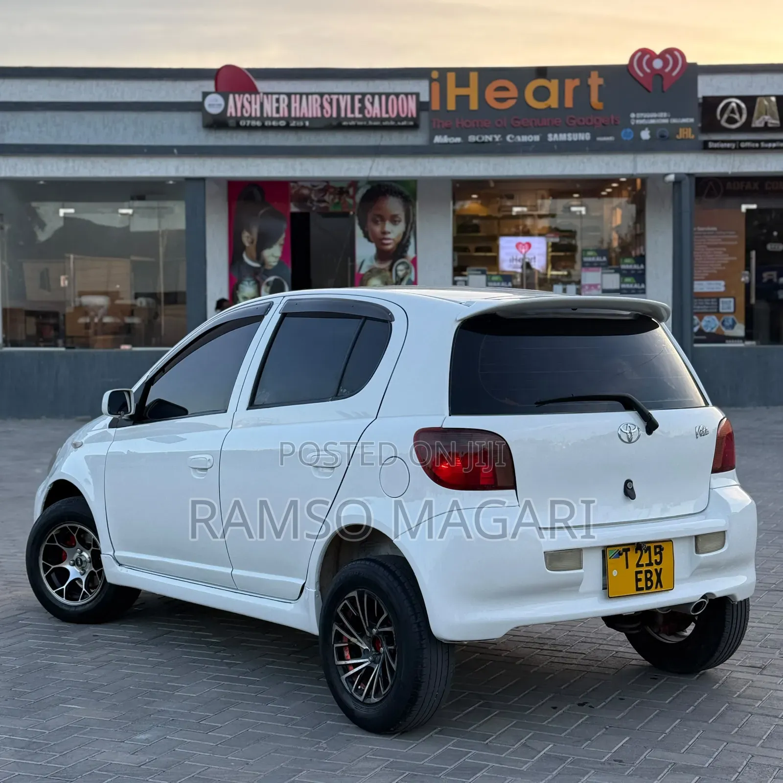 Toyota Vitz 2003 White