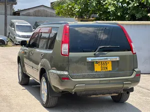 Nissan X-Trail 2002 Green