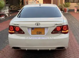Toyota Crown 2009 Off white