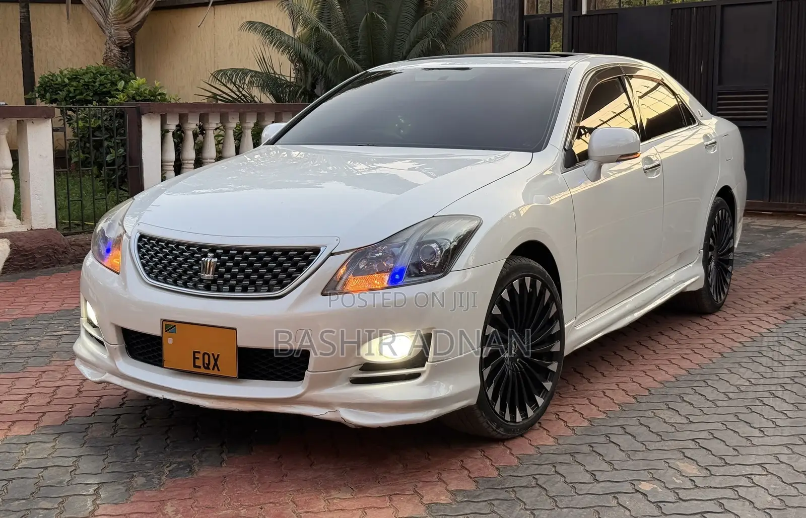 Toyota Crown 2009 Off white
