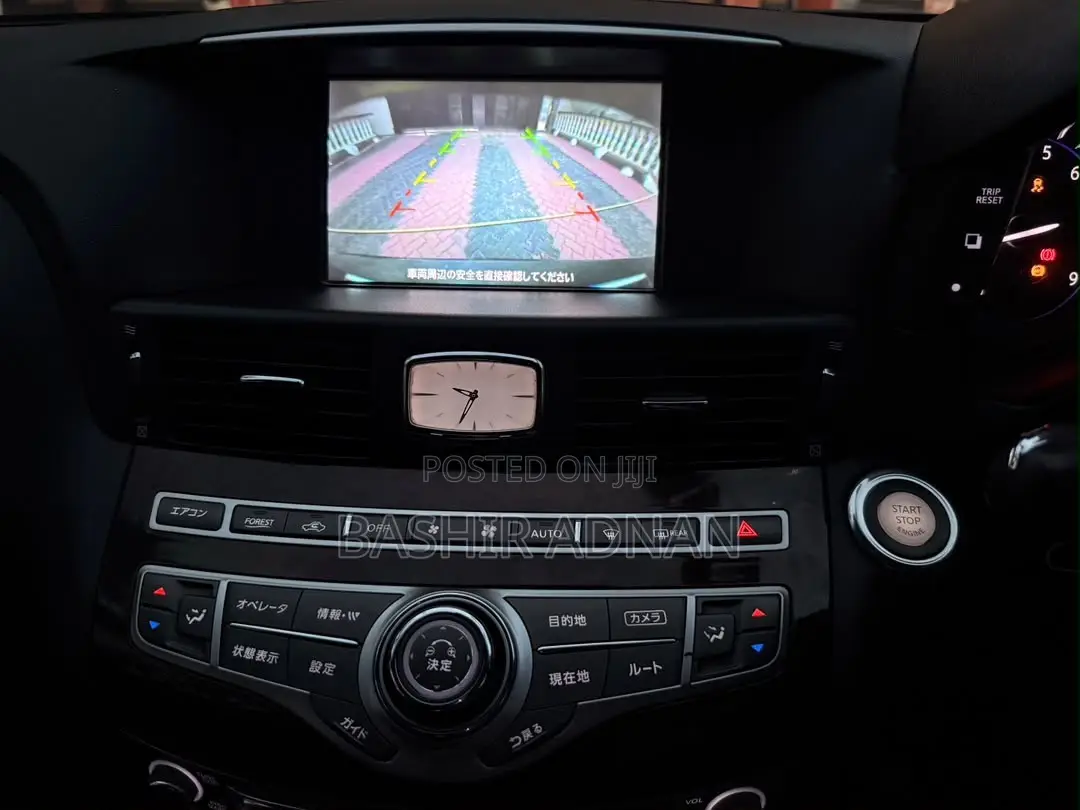 Nissan Fuga 2013 Black