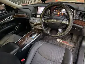 Nissan Fuga 2013 Black