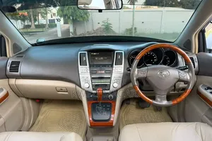 Toyota Harrier 2009 White