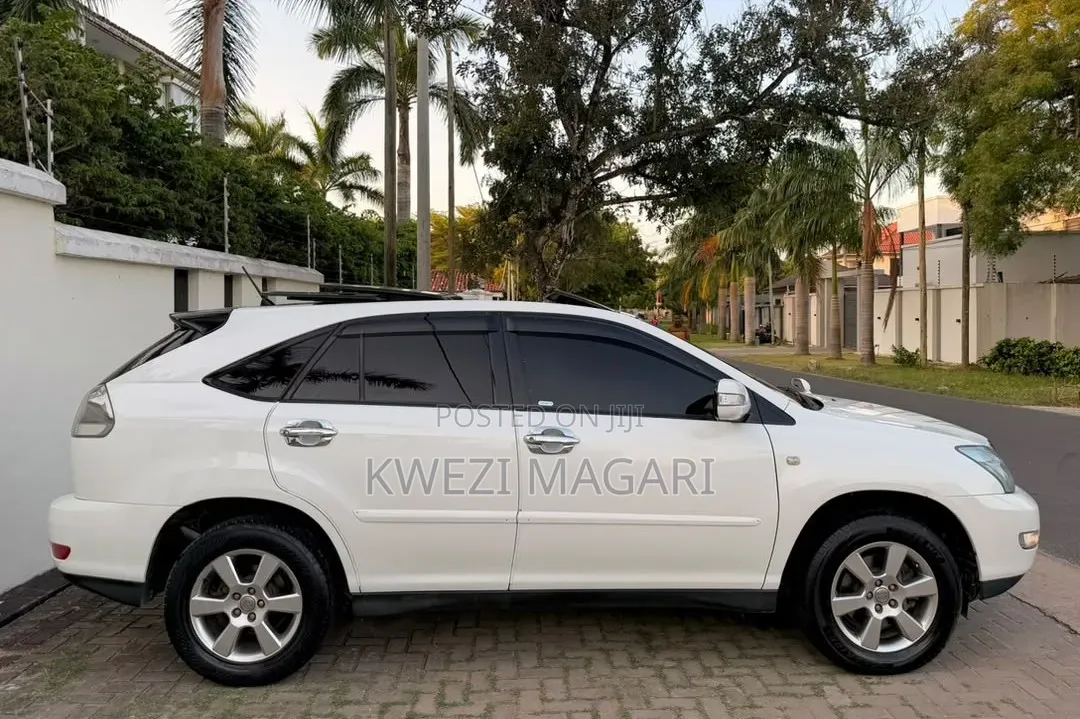 Toyota Harrier 2009 White