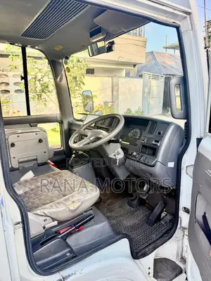 Nissan Civilian 2002 White