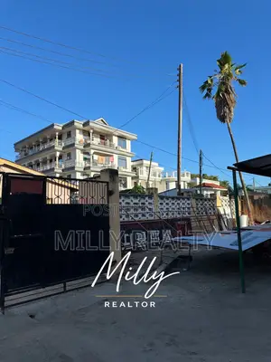 6bdrm House in Ada Estate House for sale