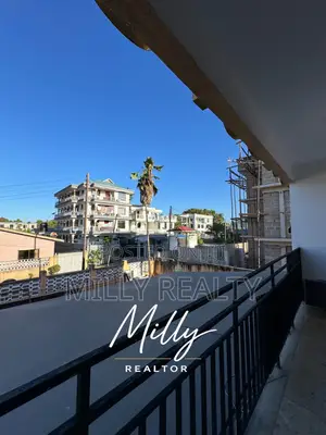 6bdrm House in Ada Estate House for sale