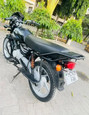 Bajaj Boxer 125 2026 Black
