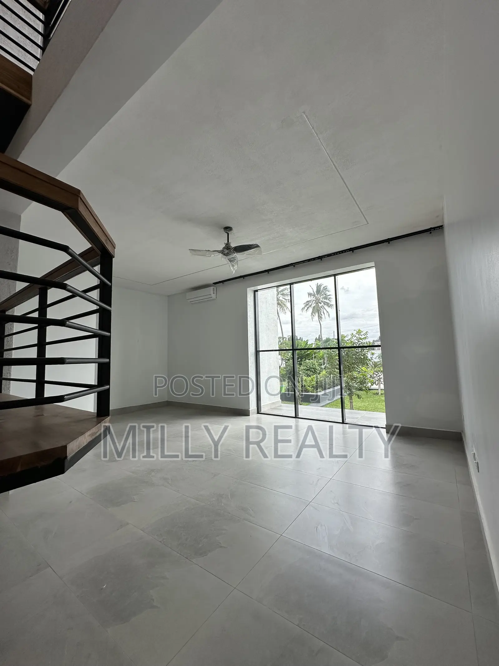 6bdrm Mansion in Premium Mansion Home, Kunduchi for sale