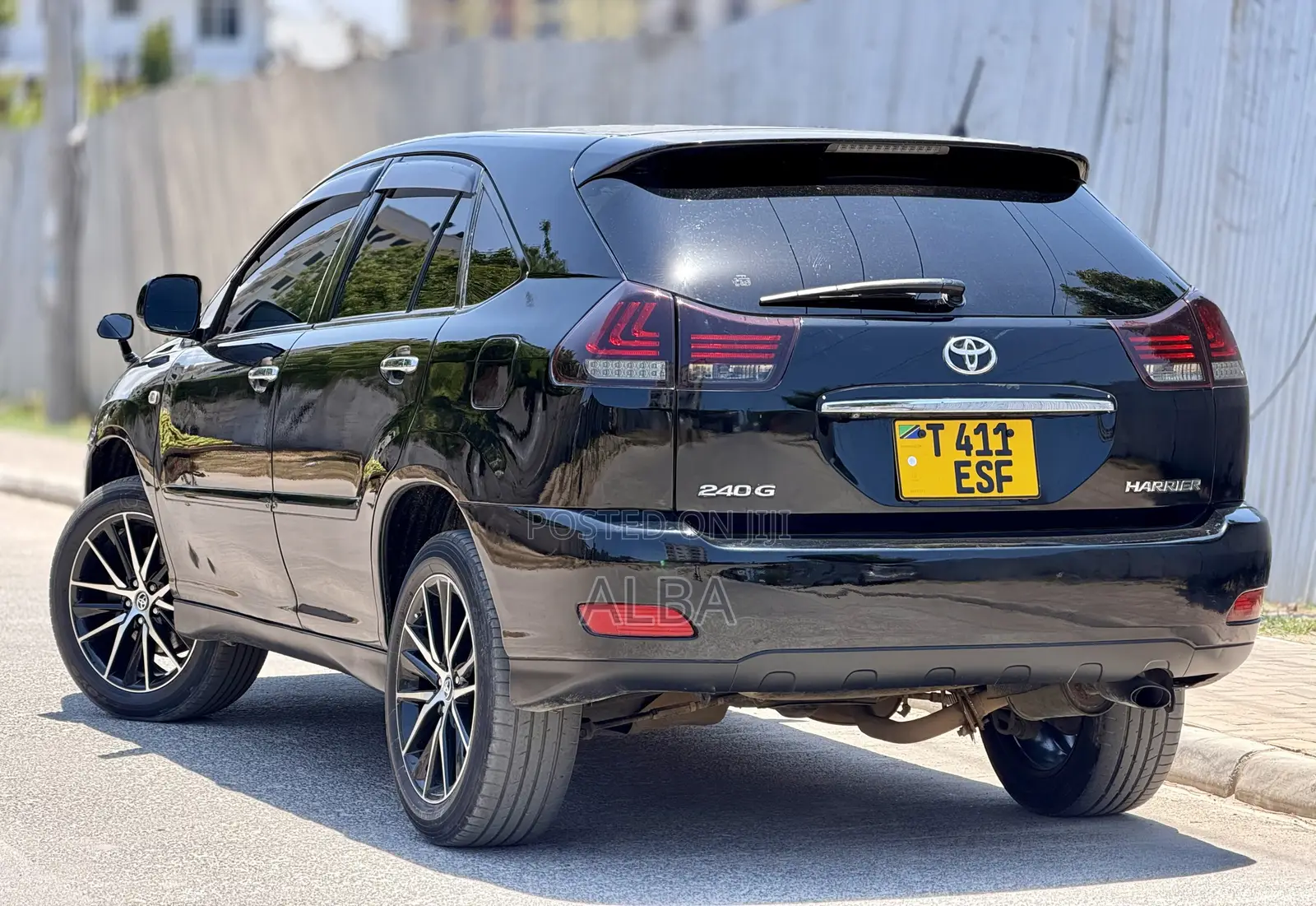 Toyota Harrier 2.4 2009 Black