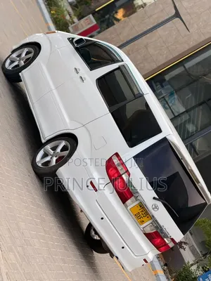 Toyota Alphard 2.4 Petrol AWD 2005 White