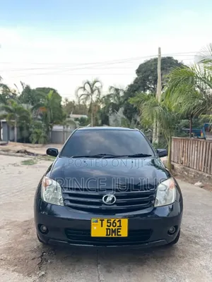 Toyota IST 2005 Black