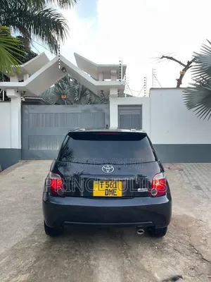 Toyota IST 2005 Black