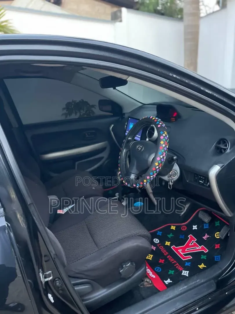 Toyota IST 2005 Black