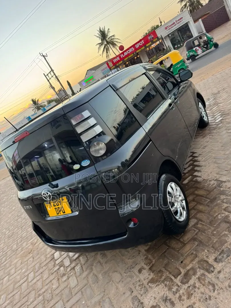 Toyota Sienta 1.5 AWD 2005 Black