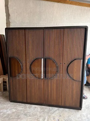 Kabati Milango Minne