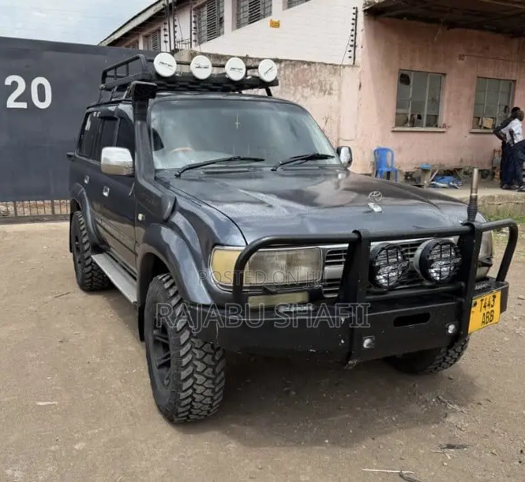 Toyota Land Cruiser HDJ 100 1998 Green