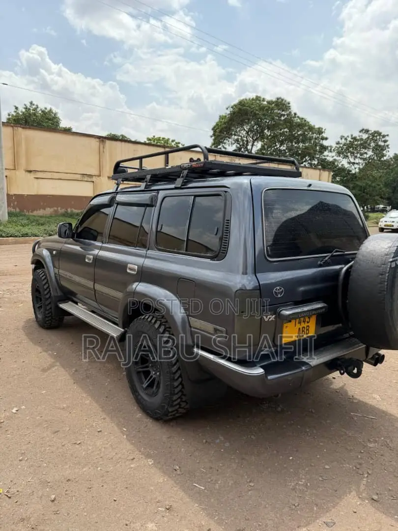 Toyota Land Cruiser HDJ 100 1998 Green