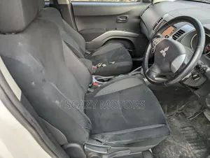 Mitsubishi Outlander 2006 White