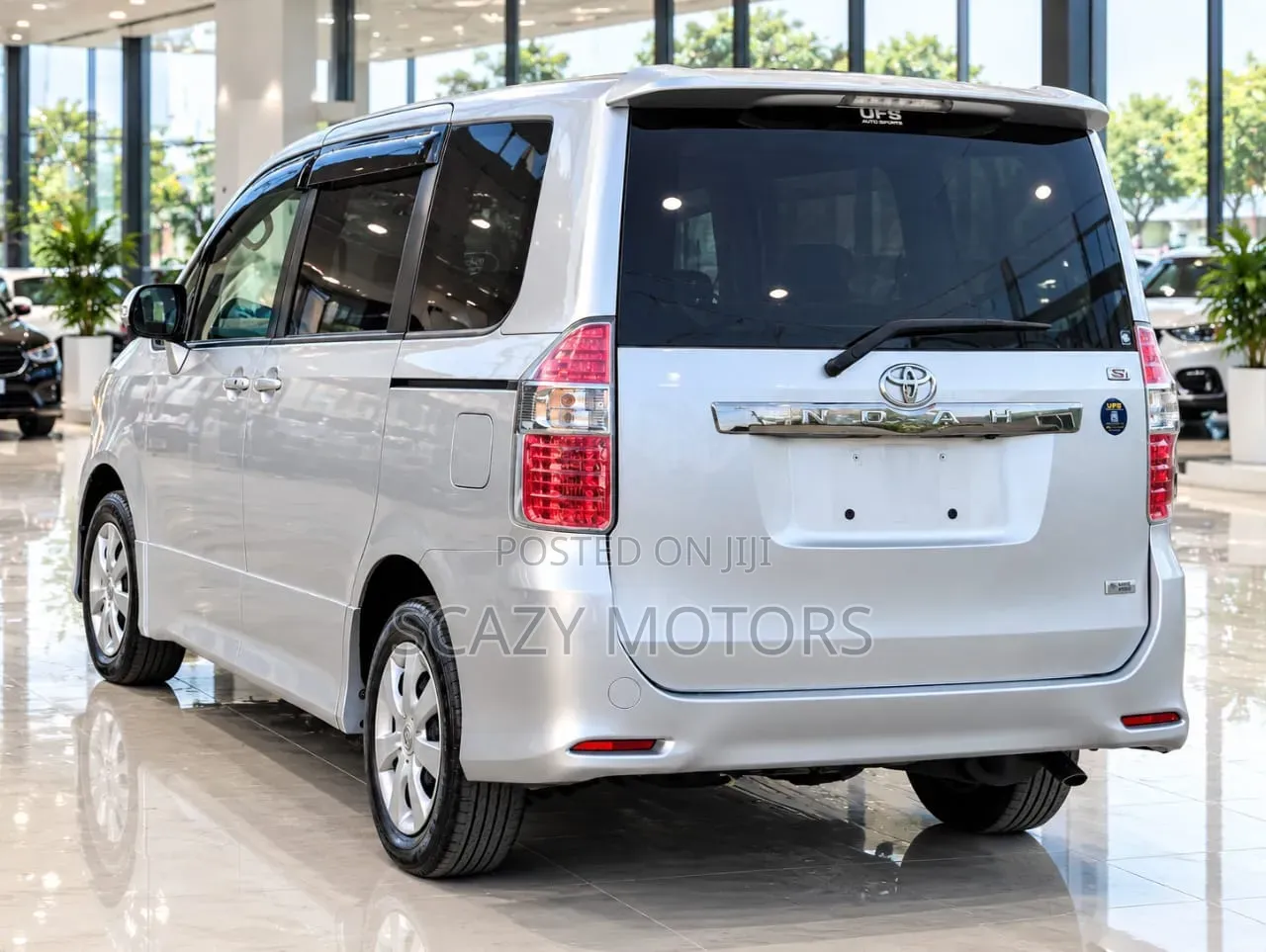 Toyota Noah 2007 Silver