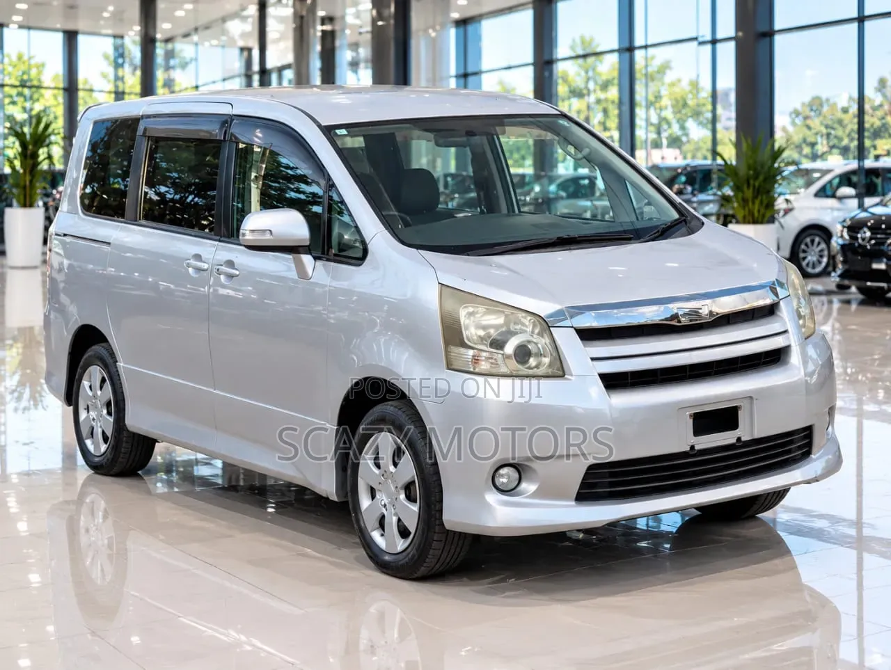 Toyota Noah 2007 Silver