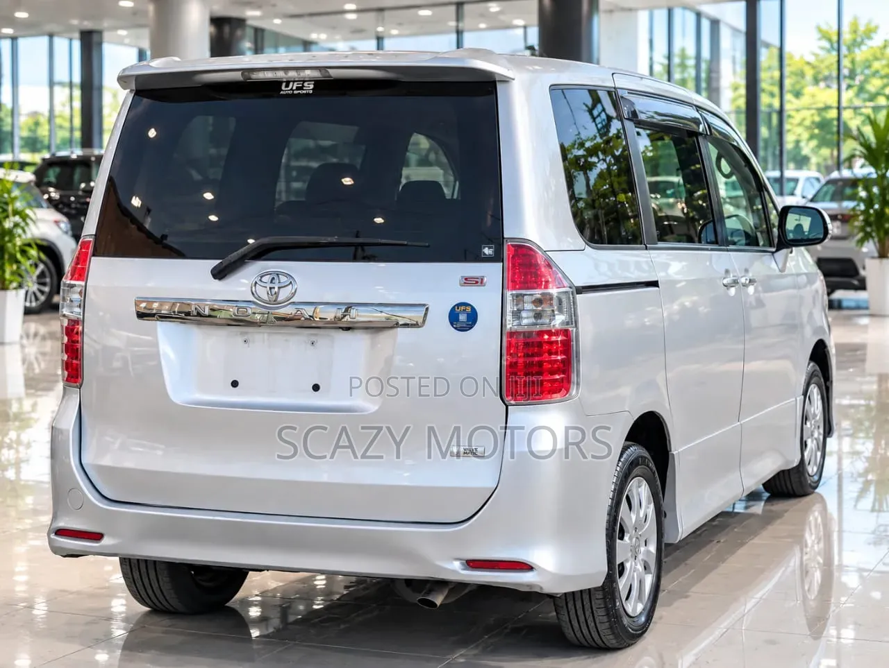 Toyota Noah 2007 Silver