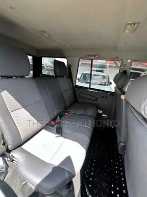 Toyota Land Cruiser 79 Series 2018 Black