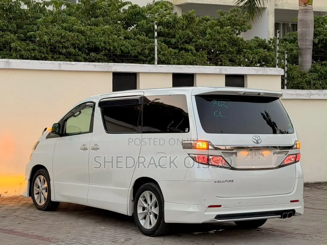 Toyota Vellfire 2012 White