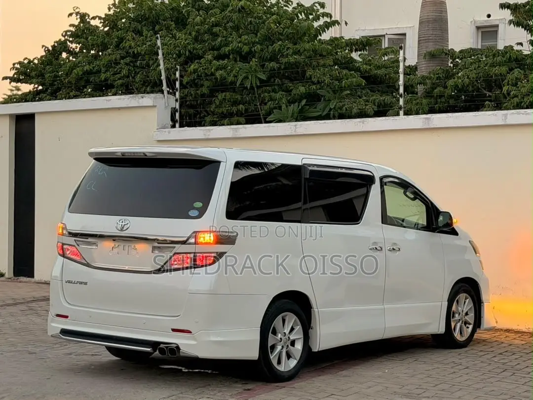 Toyota Vellfire 2012 White