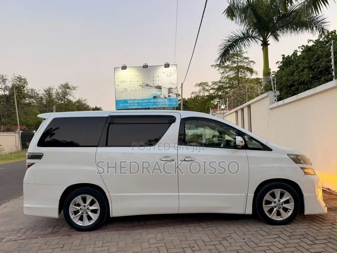 Toyota Vellfire 2012 White