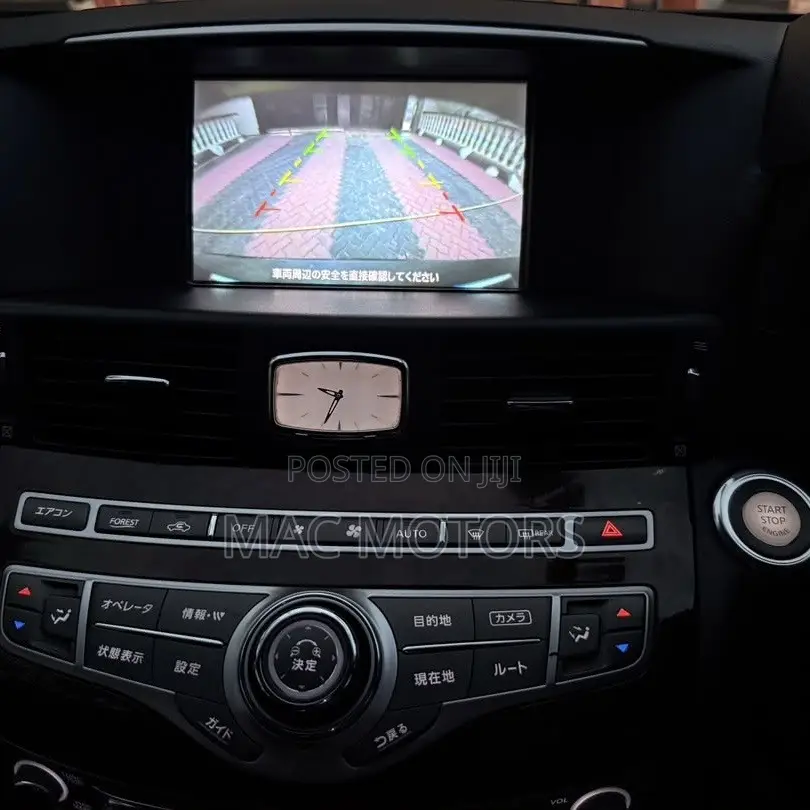 Nissan Fuga 2013 Black