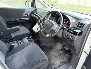 Toyota Vellfire V 2.4 4WD 7-Seater 2013 Pearl