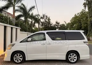 Toyota Vellfire V 2.4 4WD 7-Seater 2013 Pearl