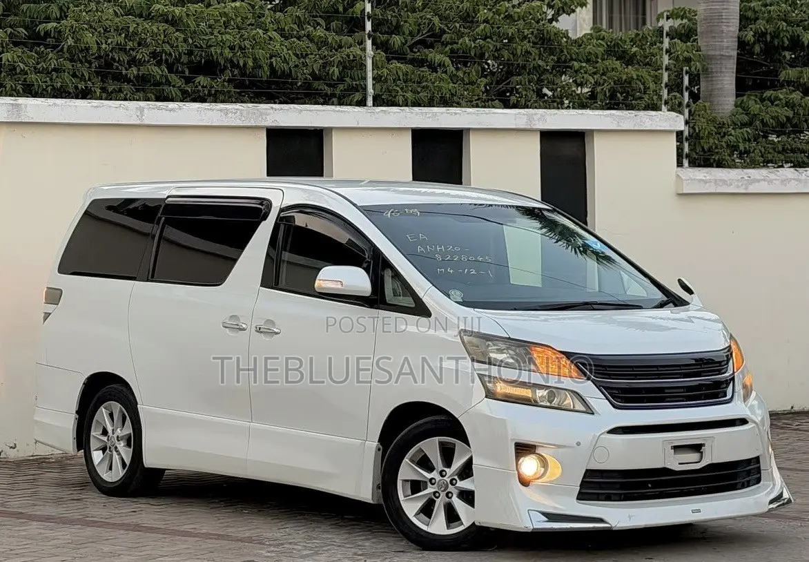 Toyota Vellfire V 2.4 4WD 7-Seater 2013 Pearl