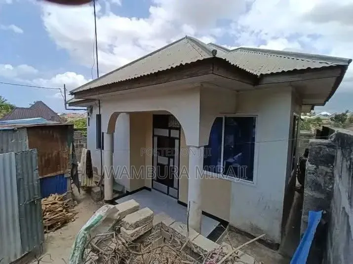 Furnished 2bdrm Chalet in Kitunda for sale