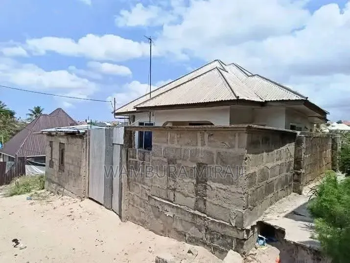 Furnished 2bdrm Chalet in Kitunda for sale