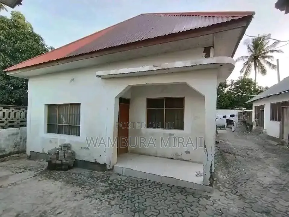 Furnished 6bdrm Block of Flats in Kitunda for sale