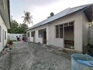 Furnished 6bdrm Block of Flats in Kitunda for sale
