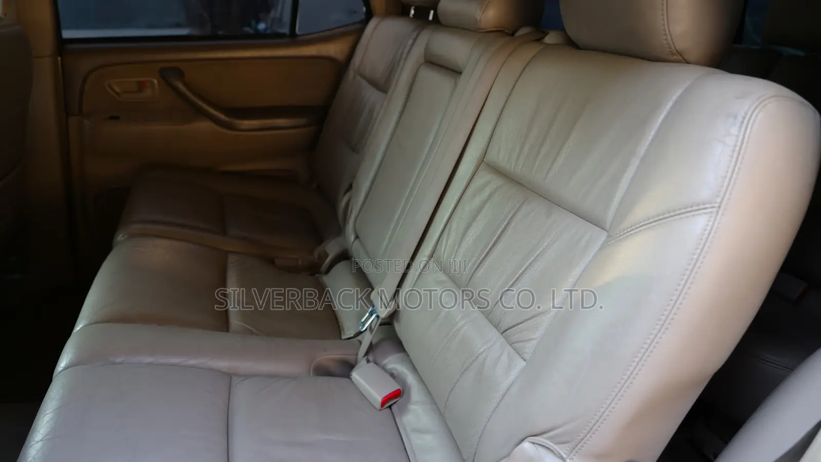 Toyota Sequoia SR5 4dr SUV 4WD (4.7L 8cyl 5A) 2005 Gold