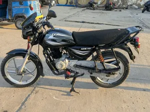 Bajaj Boxer 125 2026 Black