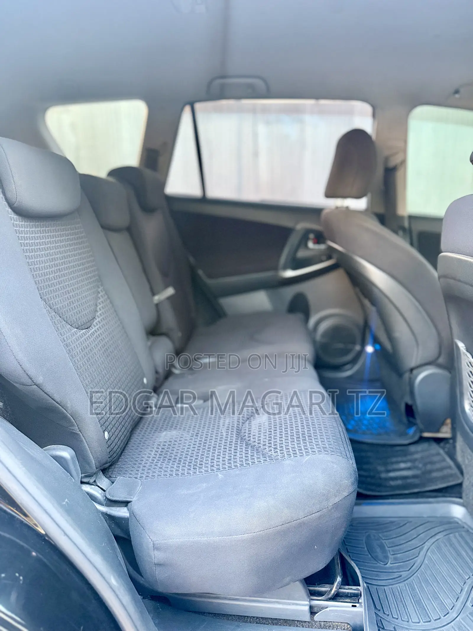 Toyota Vanguard 2010 Black