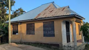 Furnished 3bdrm Block of Flats in Charambe for sale