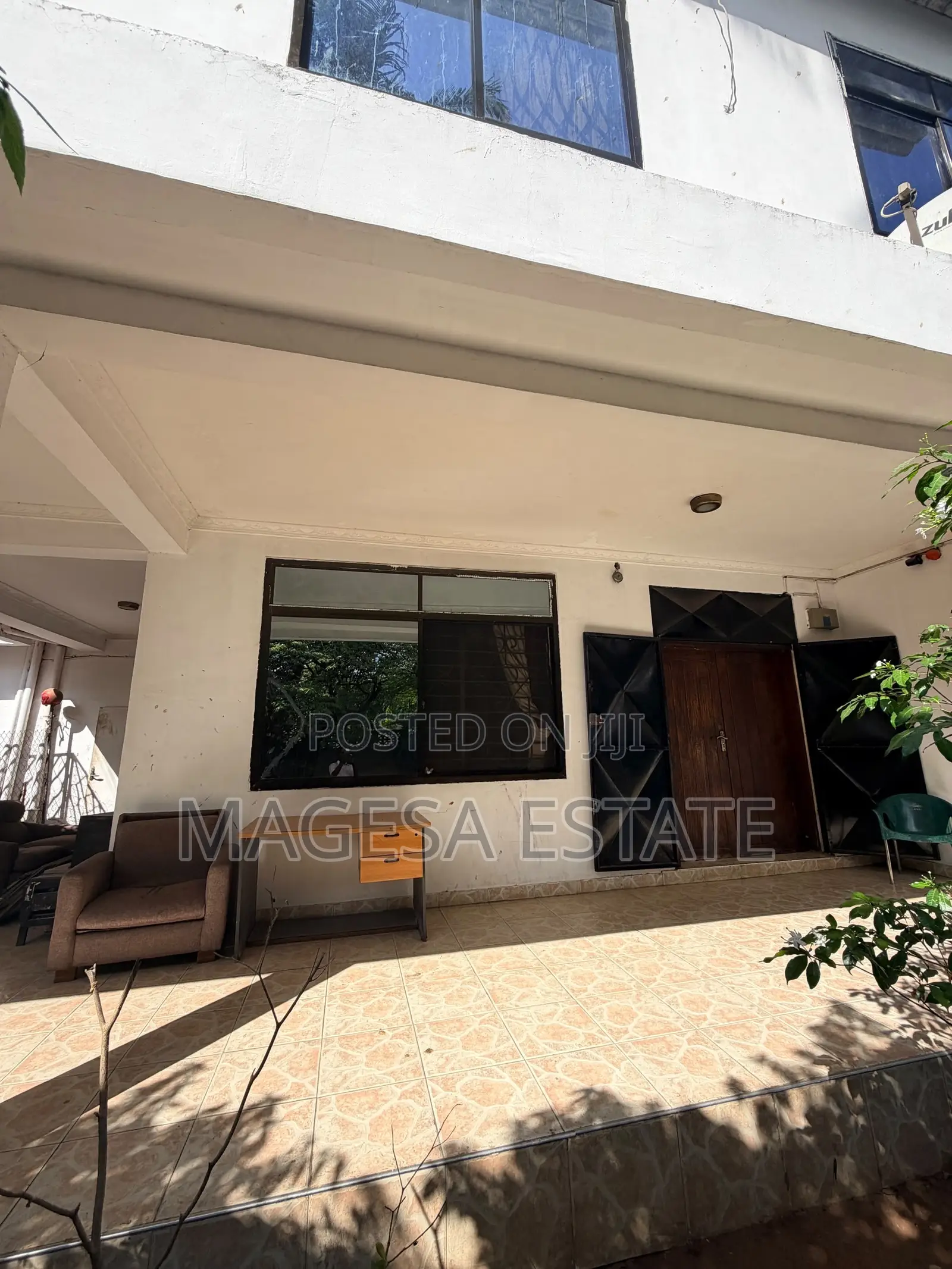 9bdrm House in Mikocheni for sale