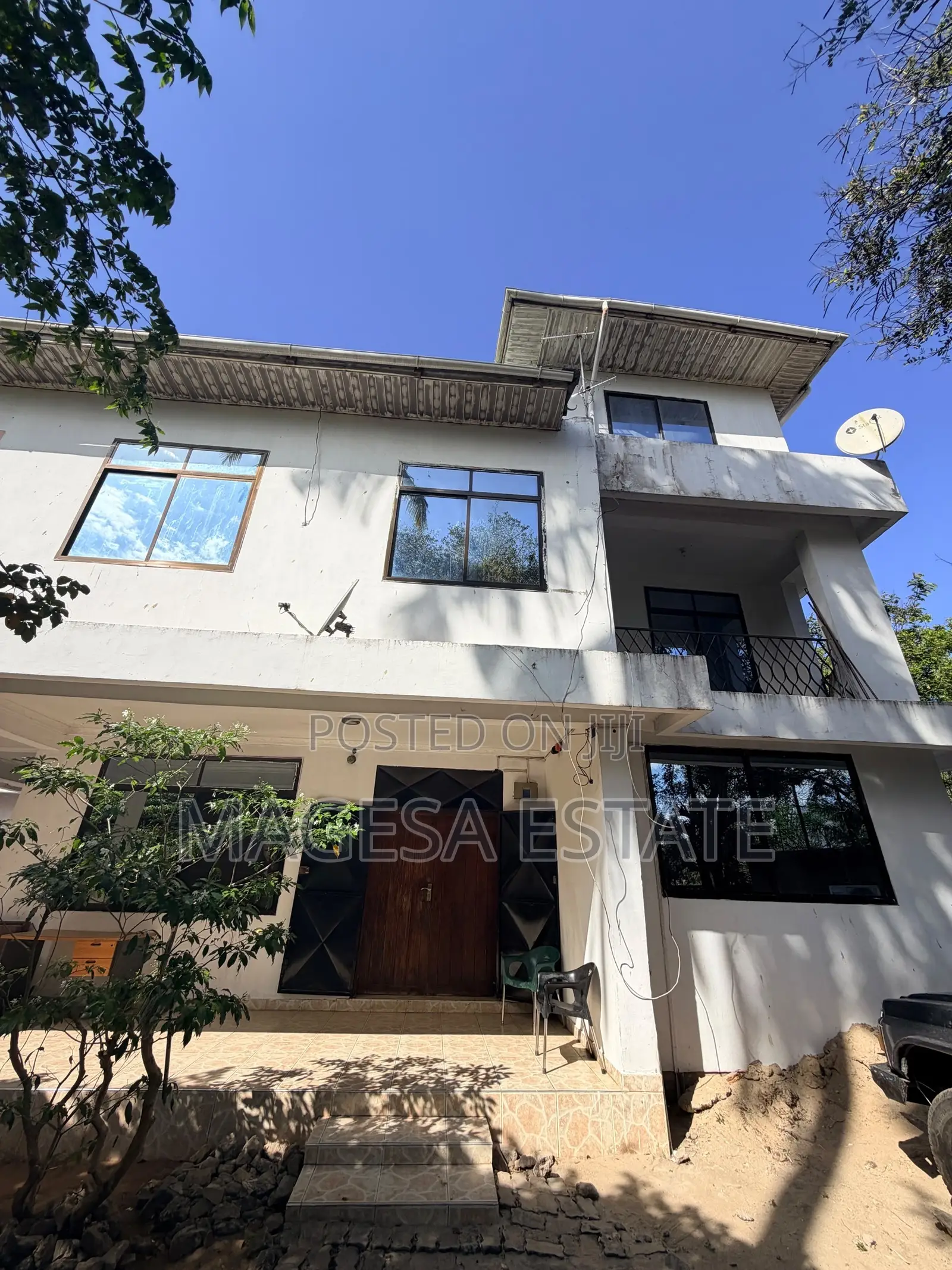 9bdrm House in Mikocheni for sale