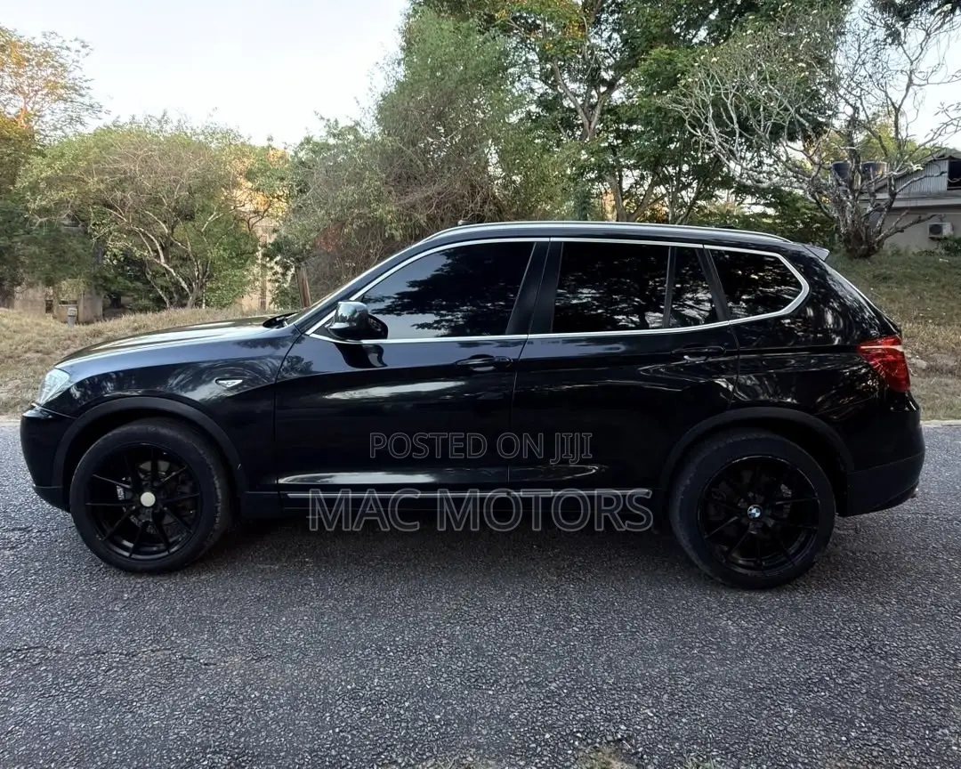 BMW X3 xDrive28i 4dr SUV AWD (2.0L 4cyl Turbo 8A) 2014 Black
