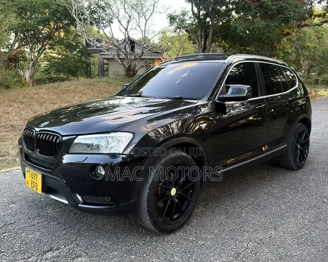 BMW X3 xDrive28i 4dr SUV AWD (2.0L 4cyl Turbo 8A) 2014 Black