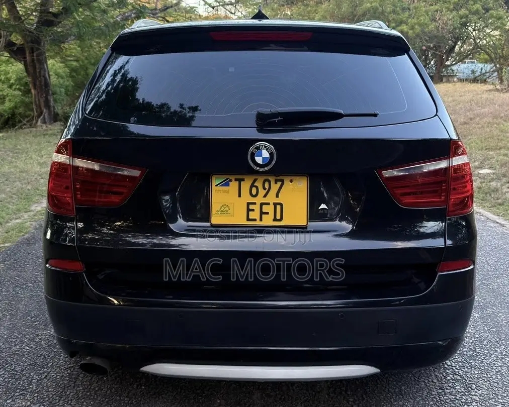 BMW X3 xDrive28i 4dr SUV AWD (2.0L 4cyl Turbo 8A) 2014 Black