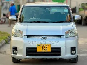 Toyota Corolla Rumion 2010 Silver
