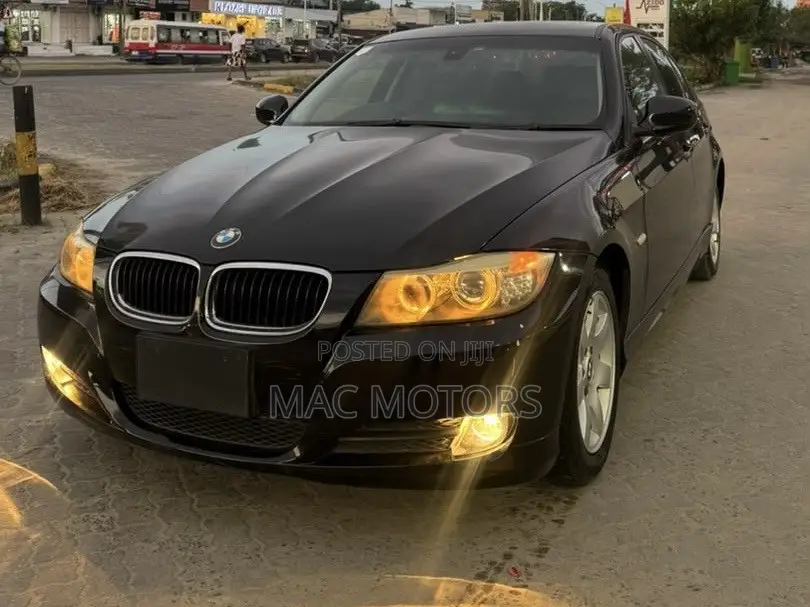 BMW 3 Series 2011 Black